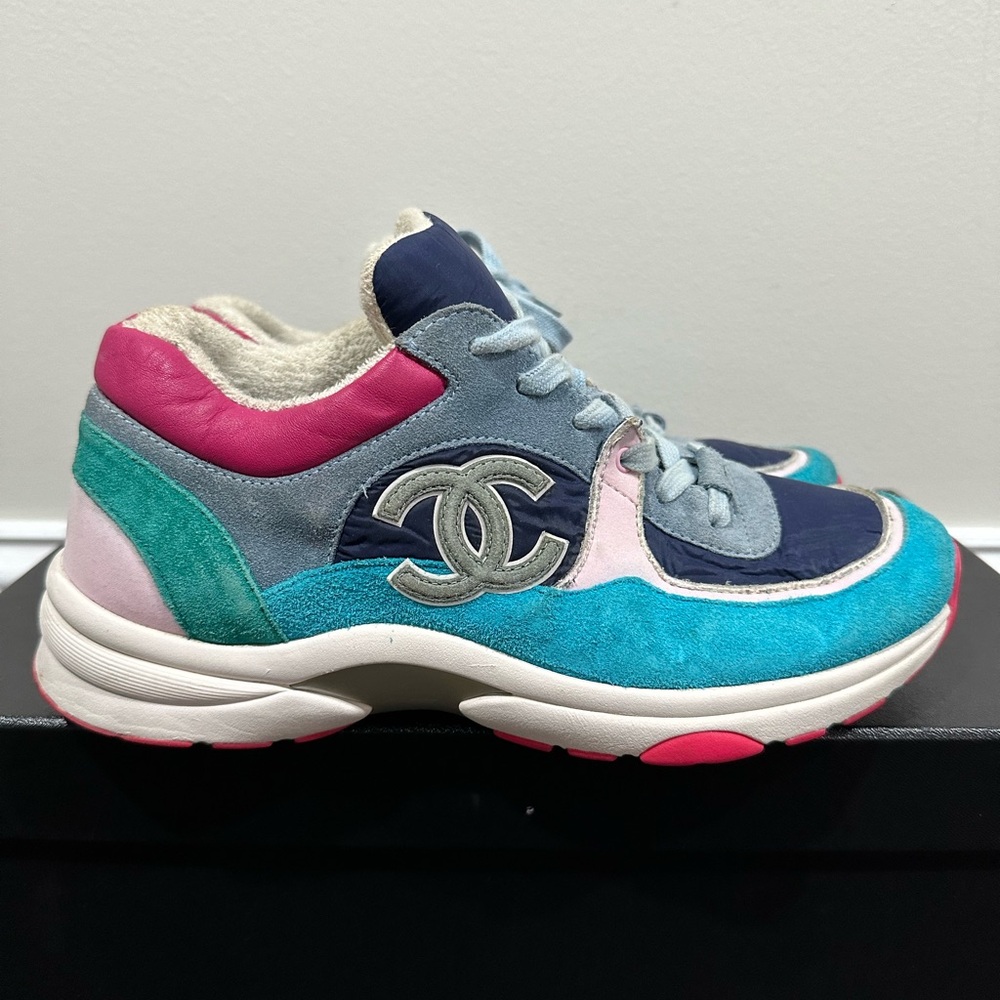 Chanel CC Logo Multicolor Suede Trainer Sneakers - Picture 5 of 11